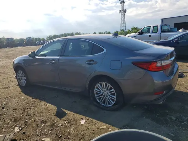 58ABK1GG9HU069354 2017 LEXUS ES - Image 2