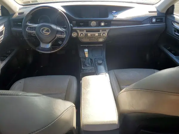 58ABK1GG9HU069354 2017 LEXUS ES - Image 8