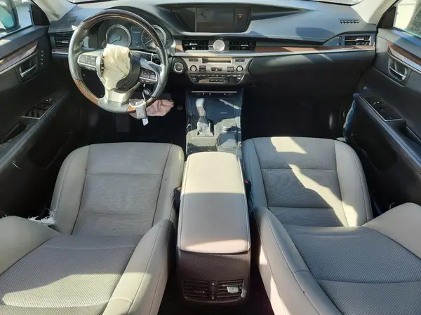 58ABK1GG9HU070407 2017 LEXUS ES - Image 8