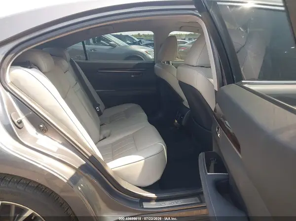 58ABK1GG9HU070682 2017 LEXUS ES - Image 8
