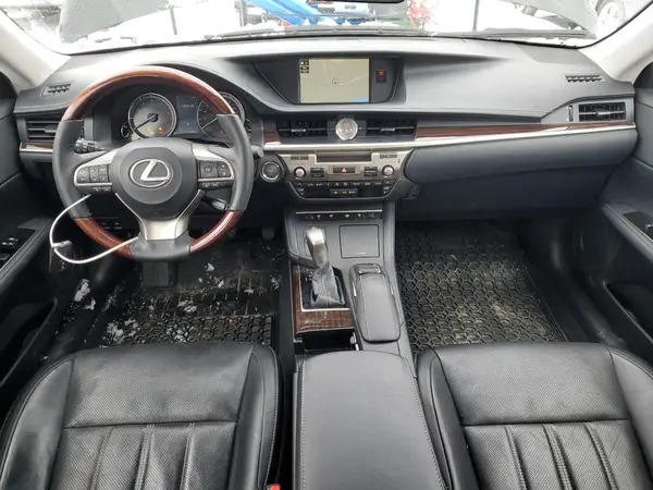 58ABK1GG9HU071640 2017 LEXUS ES - Image 8