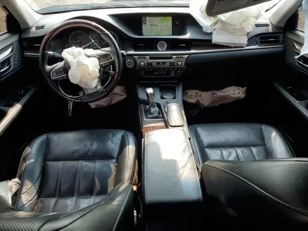 58ABK1GG9HU071878 2017 LEXUS ES - Image 8