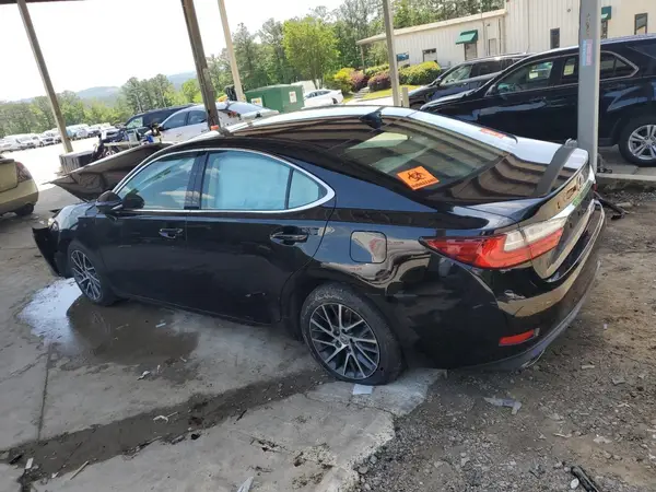 58ABK1GG9HU072304 2017 LEXUS ES - Image 2