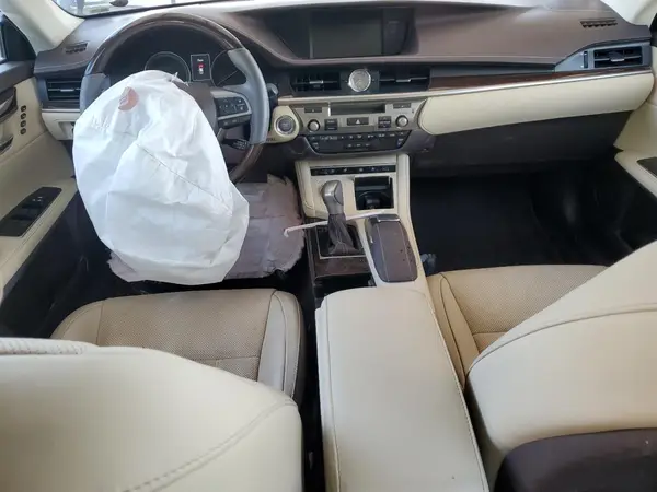 58ABK1GG9HU072304 2017 LEXUS ES - Image 8