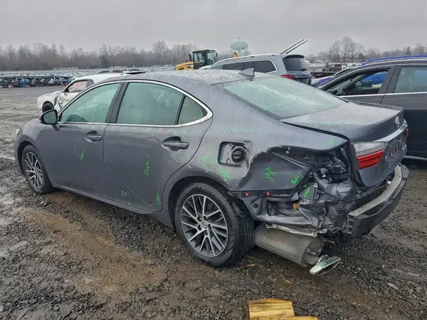 58ABK1GG9HU072349 2017 LEXUS ES - Image 2