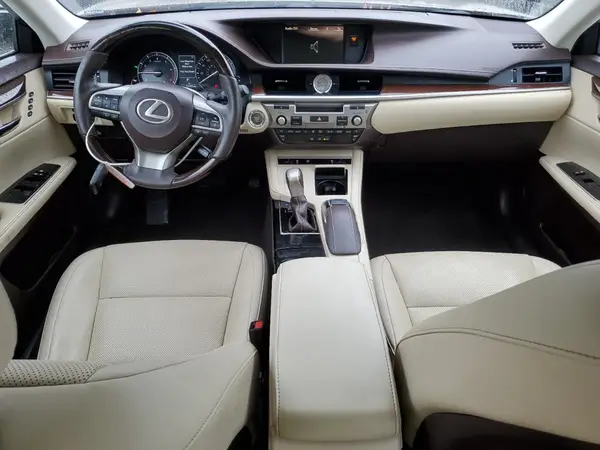 58ABK1GG9HU077325 2017 LEXUS ES - Image 8