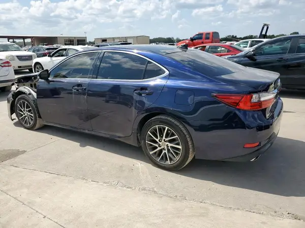 58ABK1GG9JU080070 2018 LEXUS ES - Image 2