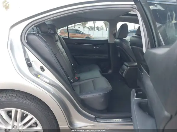 58ABK1GG9JU081753 2018 LEXUS ES - Image 8