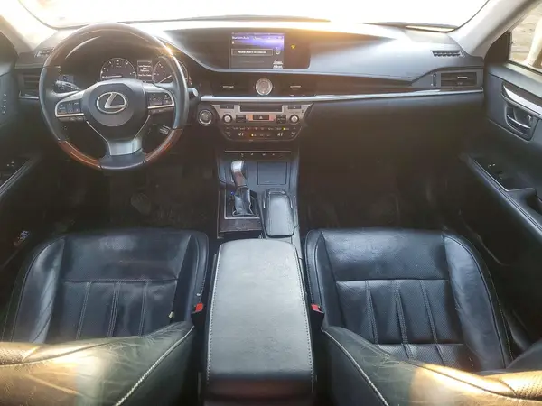 58ABK1GG9JU084202 2018 LEXUS ES - Image 8