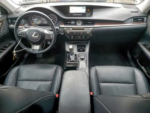 58ABK1GG9JU085639 2018 LEXUS ES - Image 8