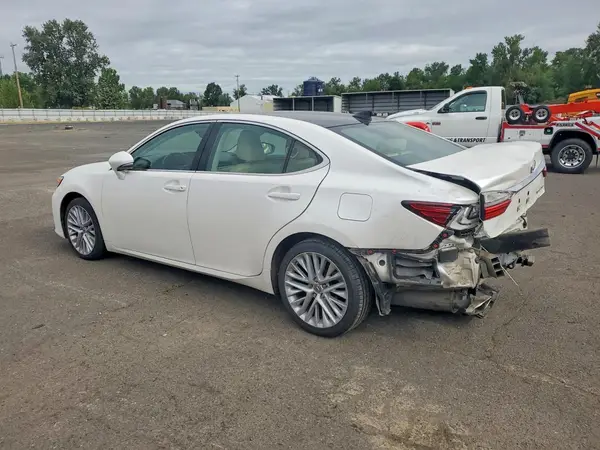 58ABK1GG9JU086953 2018 LEXUS ES - Image 2