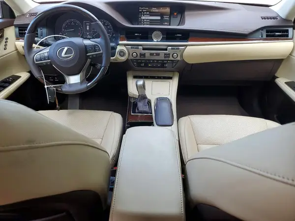58ABK1GG9JU091425 2018 LEXUS ES - Image 8