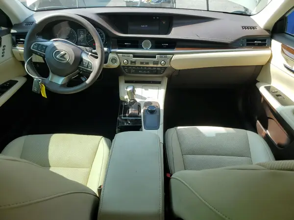 58ABK1GG9JU092526 2018 LEXUS ES - Image 8