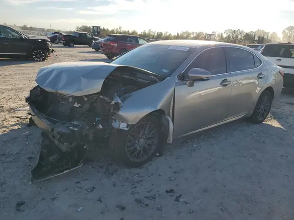 58ABK1GG9JU095507 2018 LEXUS ES - Image 1