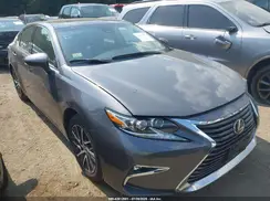58ABK1GG9JU097712 2018 LEXUS ES