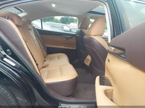 58ABK1GG9JU101760 2018 LEXUS ES - Image 8