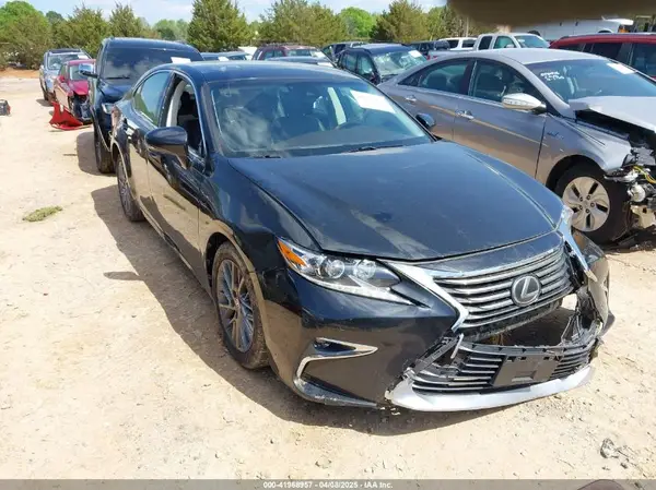 58ABK1GG9JU104173 2018 LEXUS ES - Image 1