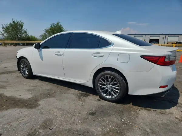 58ABK1GG9JU107087 2018 LEXUS ES - Image 2