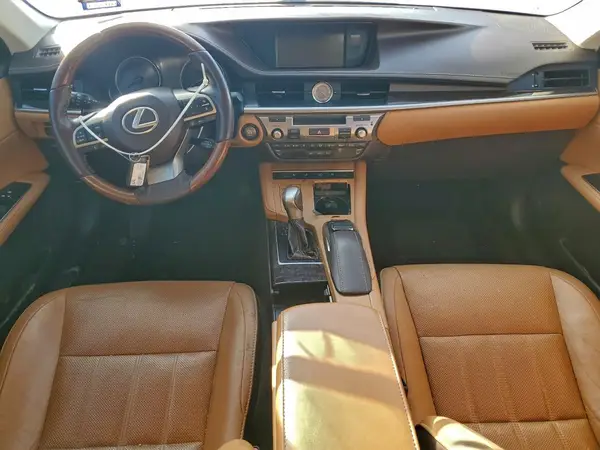 58ABK1GG9JU110071 2018 LEXUS ES - Image 8