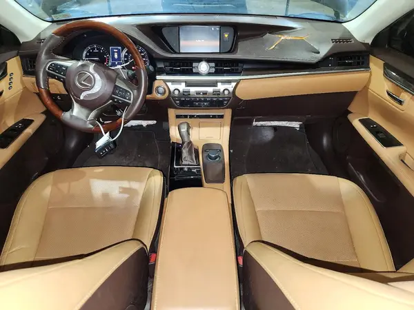 58ABK1GG9JU114606 2018 LEXUS ES - Image 8