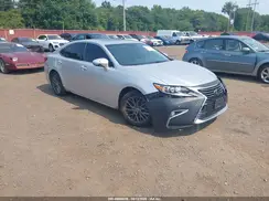 58ABK1GG9JU114718 2018 LEXUS ES