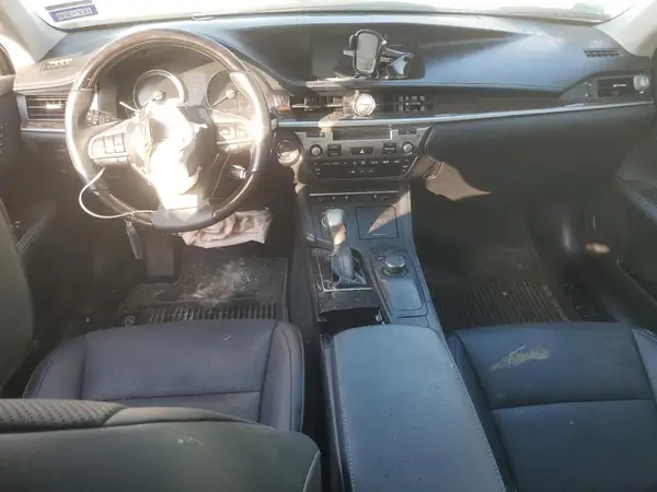 58ABK1GG9JU117019 2018 LEXUS ES - Image 8