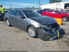 58ABK1GGXGU001935 2016 LEXUS ES