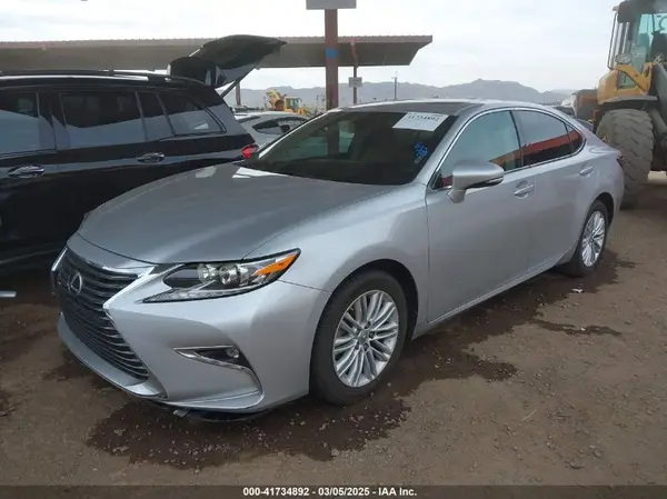 58ABK1GGXGU005094 2016 LEXUS ES - Image 2