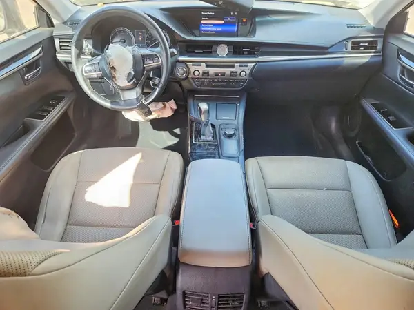 58ABK1GGXGU007170 2016 LEXUS ES - Image 8