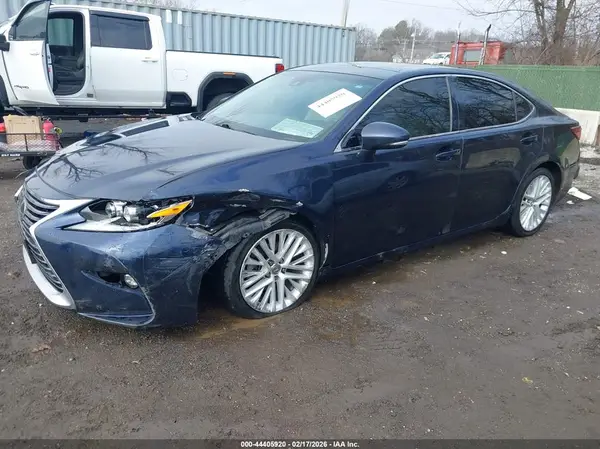 58ABK1GGXGU007184 2016 LEXUS ES - Image 2
