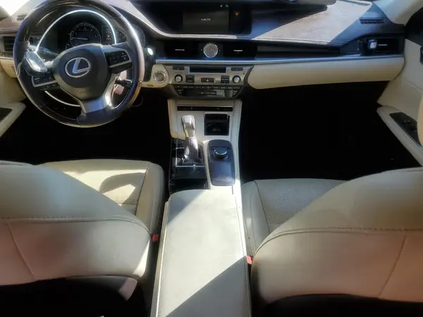 58ABK1GGXGU008898 2016 LEXUS ES - Image 8