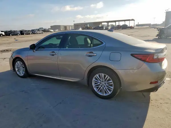 58ABK1GGXGU009565 2016 LEXUS ES - Image 2