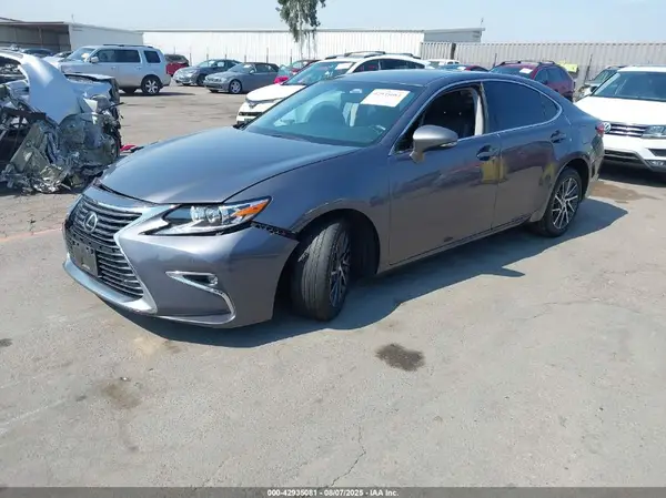 58ABK1GGXGU010263 2016 LEXUS ES - Image 2