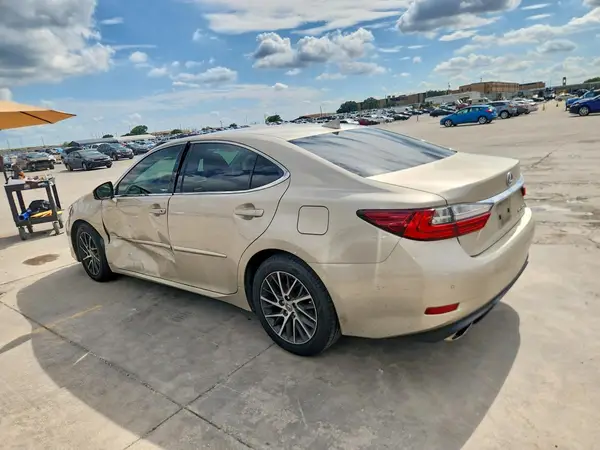 58ABK1GGXGU012434 2016 LEXUS ES - Image 2