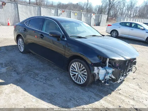 58ABK1GGXGU015723 2016 LEXUS ES - Image 1
