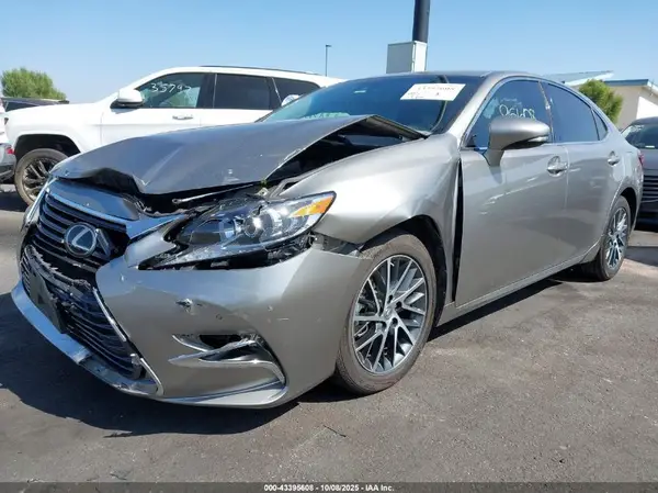 58ABK1GGXGU021277 2016 LEXUS ES - Image 2