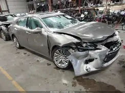 58ABK1GGXHU036220 2017 LEXUS ES