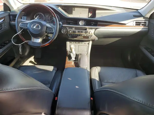 58ABK1GGXHU036914 2017 LEXUS ES - Image 8