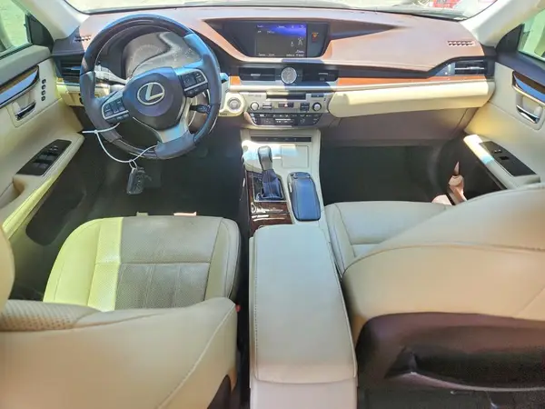 58ABK1GGXHU037691 2017 LEXUS ES - Image 8