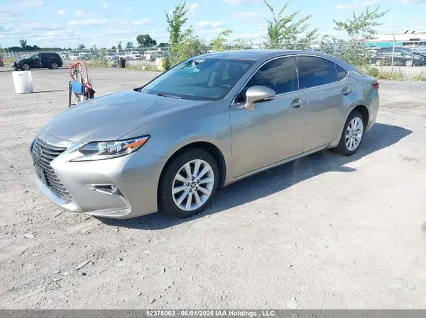 58ABK1GGXHU038727 2017 LEXUS ES - Image 2