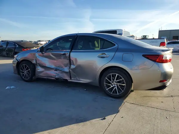 58ABK1GGXHU038856 2017 LEXUS ES - Image 2