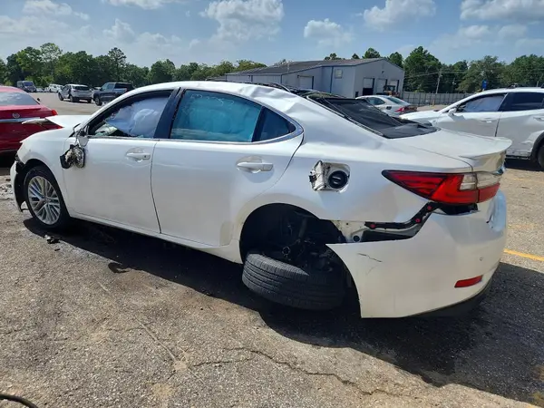 58ABK1GGXHU040073 2017 LEXUS ES - Image 2