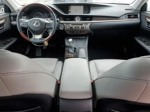 58ABK1GGXHU042860 2017 LEXUS ES - Image 8