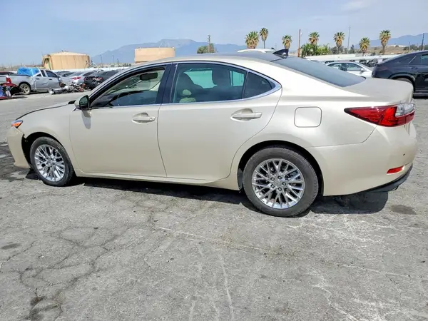 58ABK1GGXHU044558 2017 LEXUS ES - Image 2