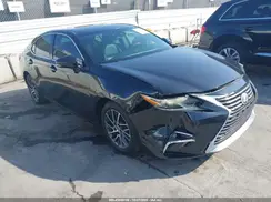 58ABK1GGXHU047637 2017 LEXUS ES