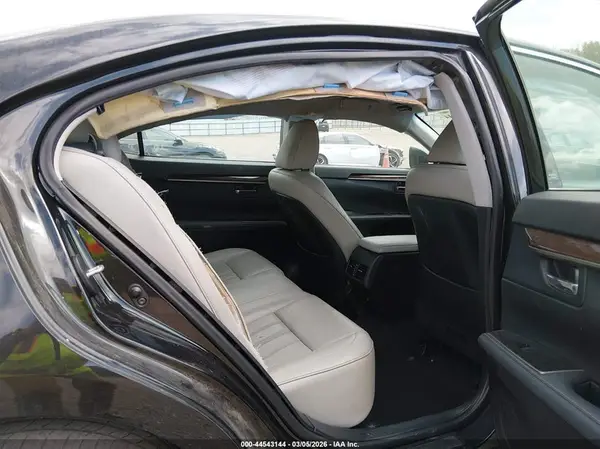 58ABK1GGXHU050621 2017 LEXUS ES - Image 8