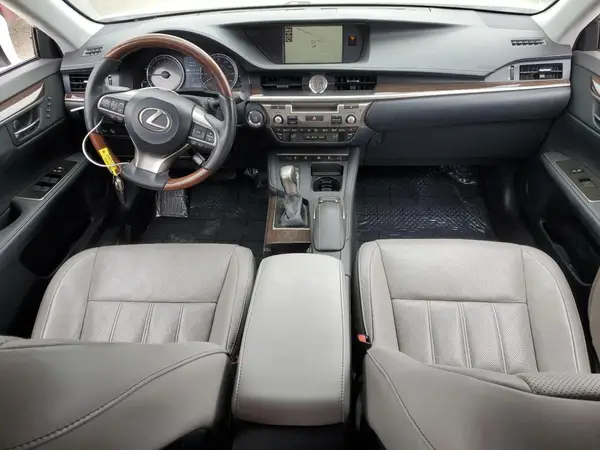 58ABK1GGXHU052725 2017 LEXUS ES - Image 8