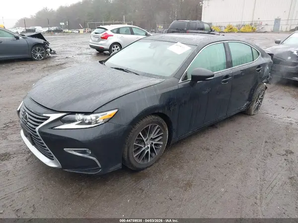 58ABK1GGXHU052871 2017 LEXUS ES - Image 2