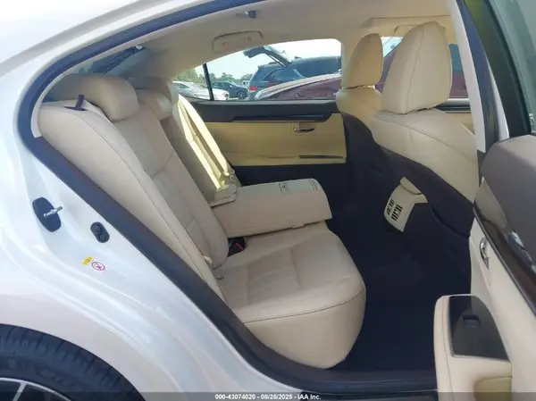 58ABK1GGXHU053826 2017 LEXUS ES - Image 8