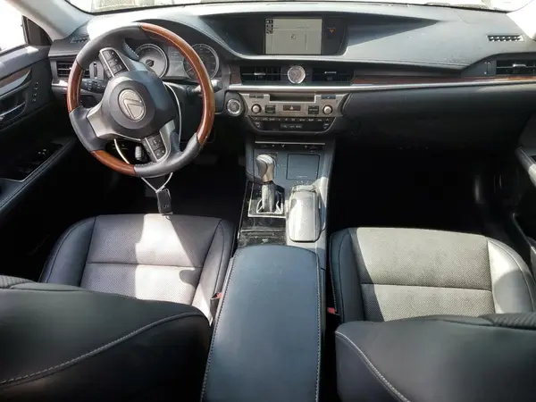 58ABK1GGXHU059898 2017 LEXUS ES - Image 8